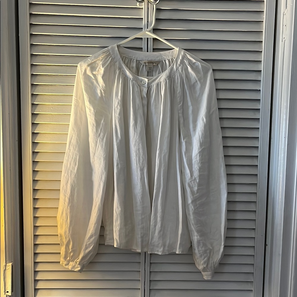 Banana Republic White linen  Blouse